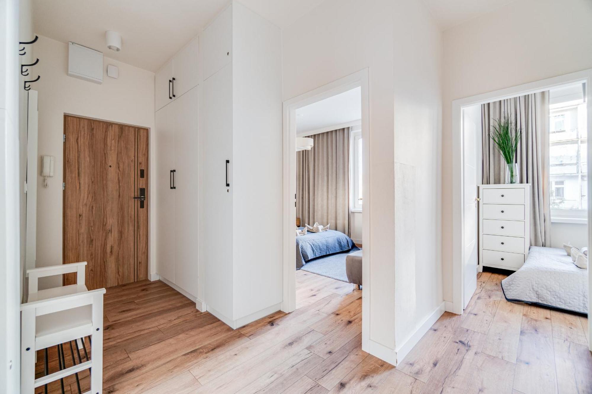 Bright Day Apartment - Self Check-In 24H, 10 Min Market Square Breslavia Esterno foto
